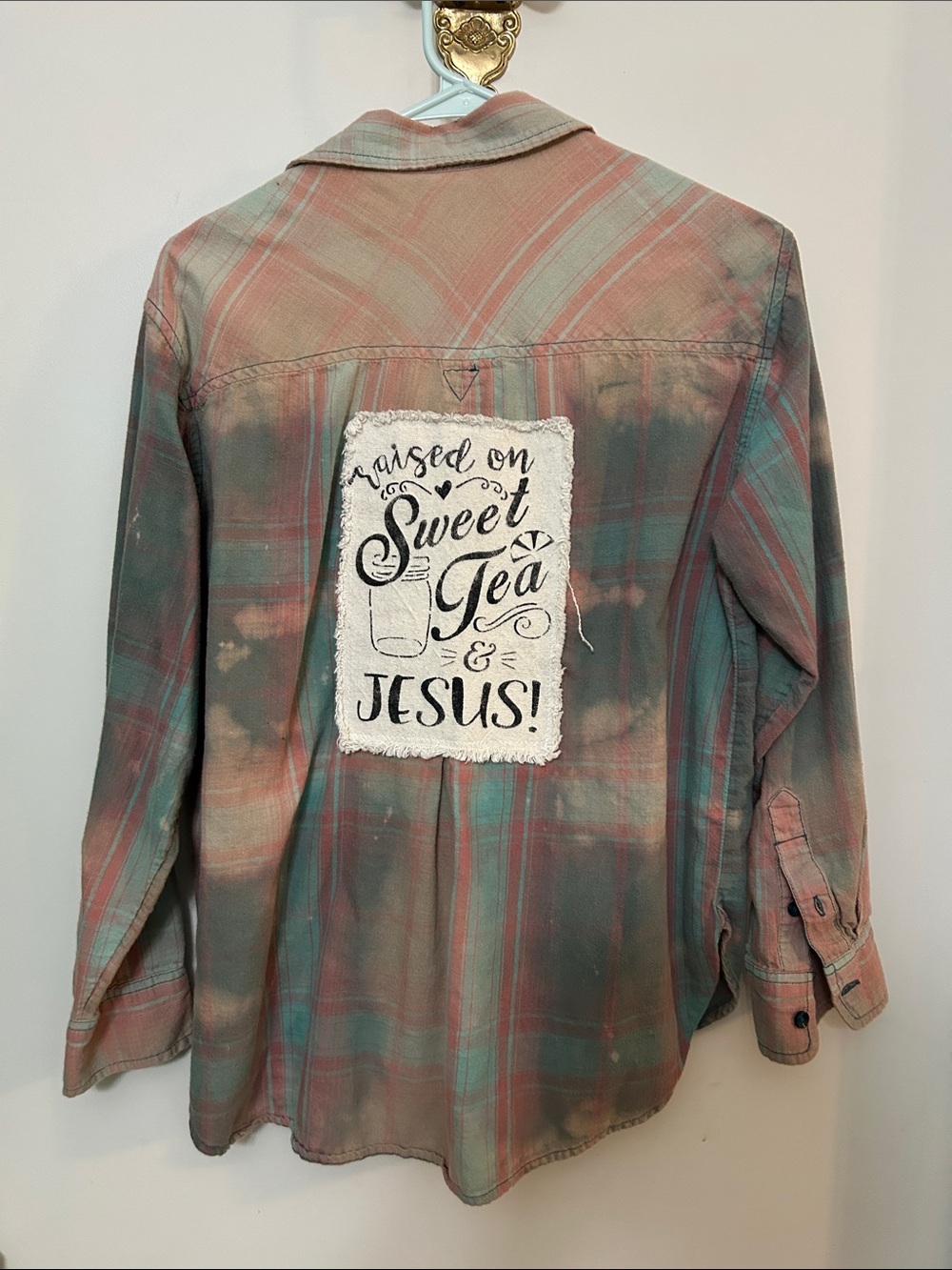 Time and Tru Women’s Plaid Button-Down Shirt - Teal & Rust